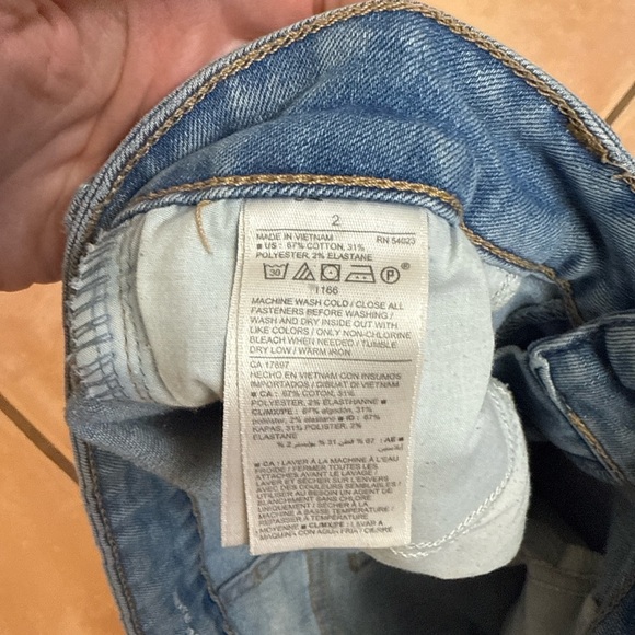 Old Navy Pop Icon Skinny Jeans Light Wash Stretch Denim — Women’s Size 2 - Picture 3 of 8